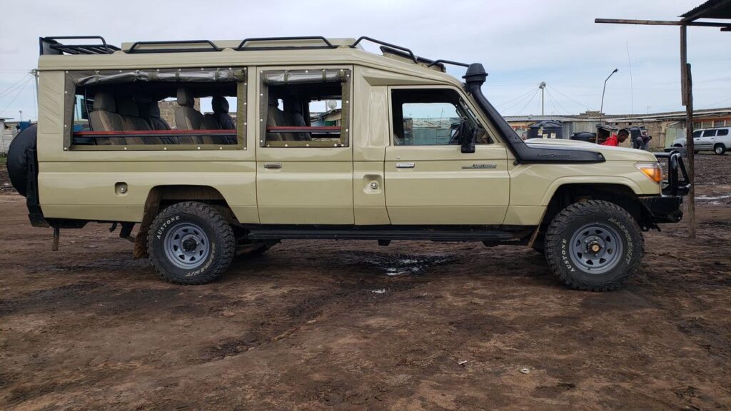 Land Cruiser Jeep for masai mara safaris